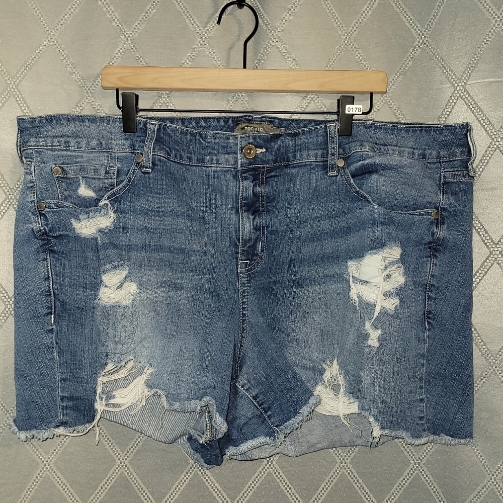 TORRID jean shorts